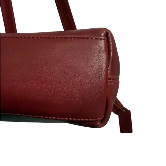 Vintage (2004) Coach Red Leather Legacy Hobo Crossbody Bag Purse No. G040-9136 - Picture 14 of 16